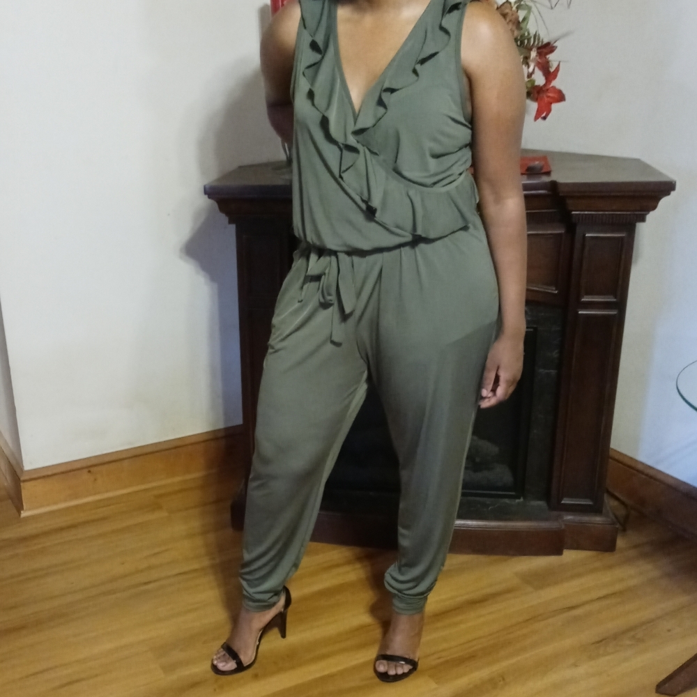 Jumpsuit - Picture 2 of 4